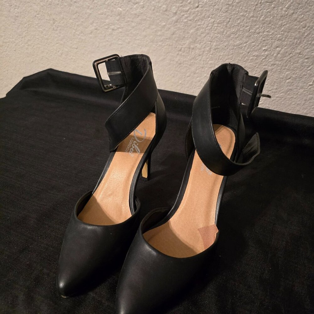 Lady's Black Heels